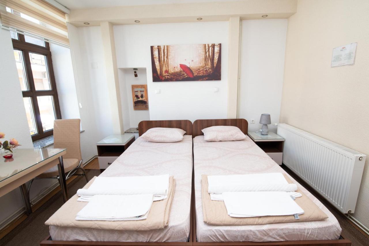 Stone Bridge Apartments 비톨라 외부 사진