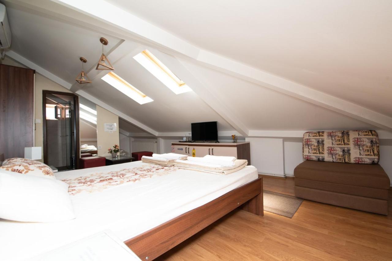 Stone Bridge Apartments 비톨라 외부 사진