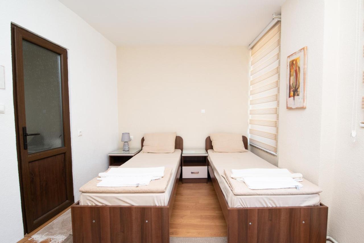 Stone Bridge Apartments 비톨라 외부 사진