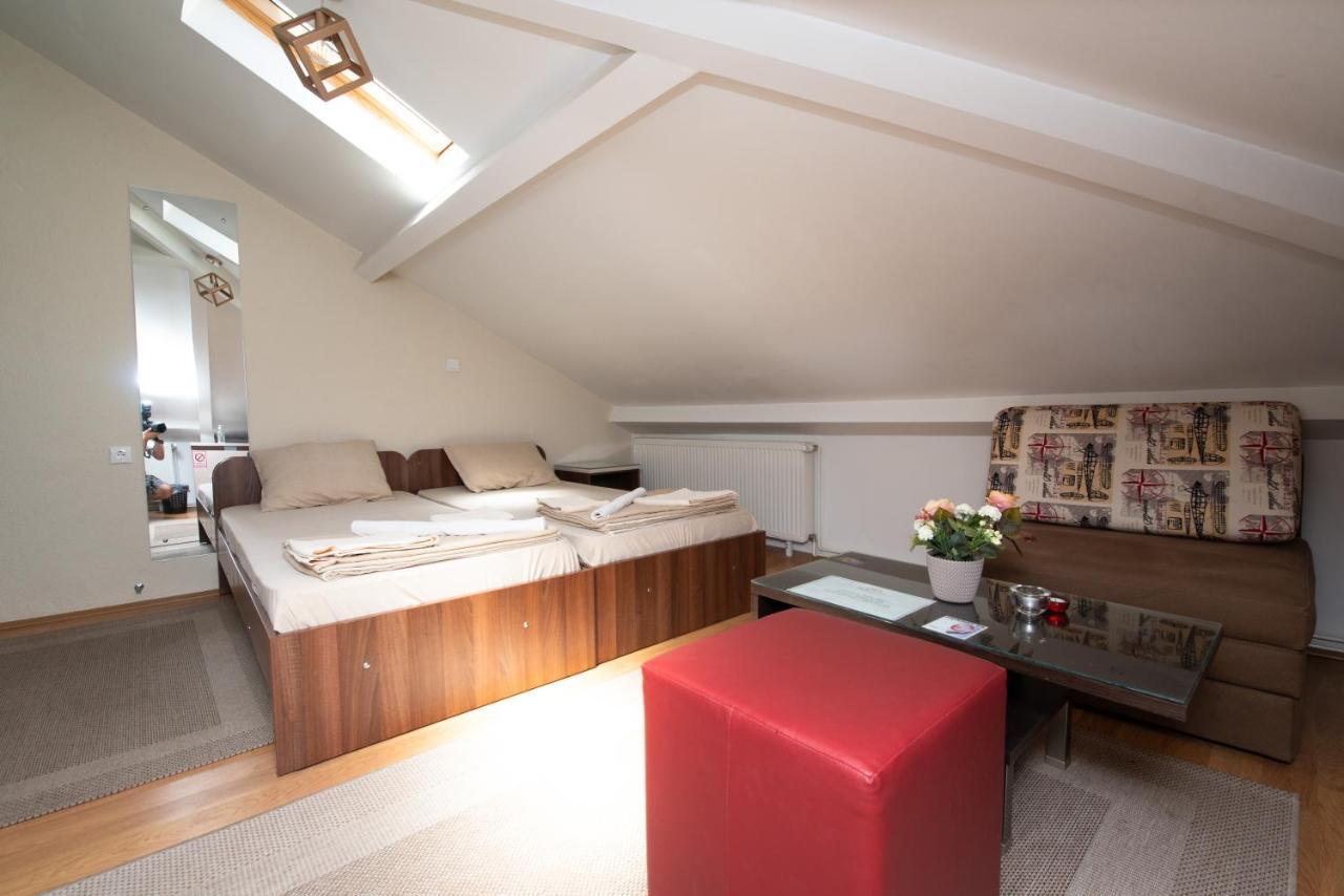 Stone Bridge Apartments 비톨라 외부 사진