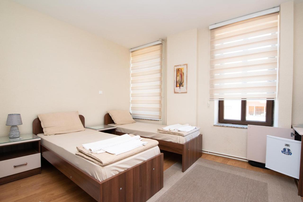 Stone Bridge Apartments 비톨라 외부 사진